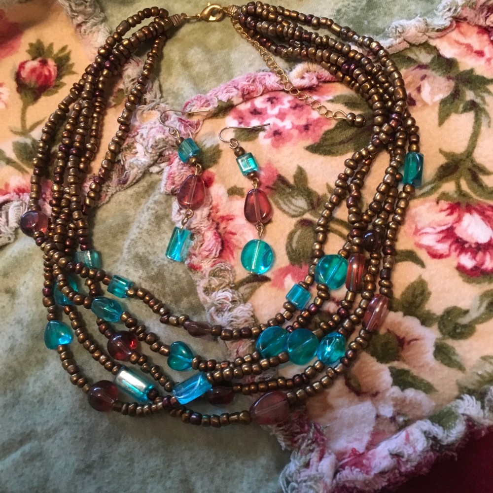Beaded necklace